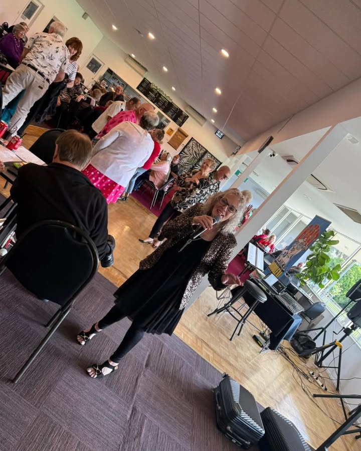 Featured image for “Simon Wyatt and June Newman at Mooroopna Golf Club Music for Charity”